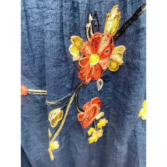 Fig and Flower Blue Floral Anthropologie Top Puff Sleeve Embroidered Size L - Picture 3 of 7